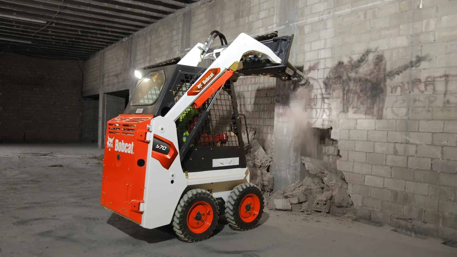 Bobcat s70 afbraakwerken 01