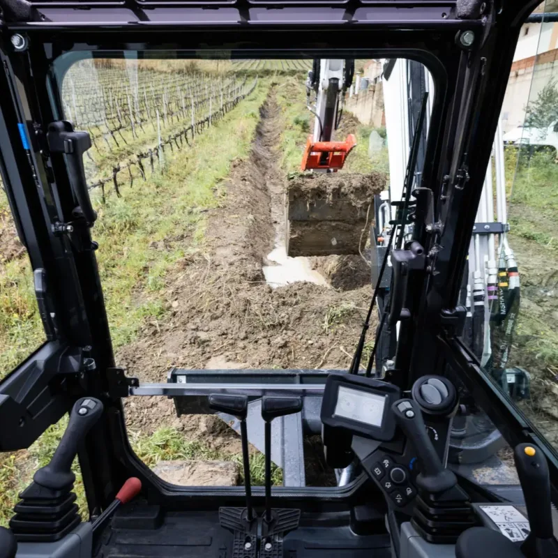 Bobcat E88 graafmachine drieledige arm Vangaever Bobcat 09