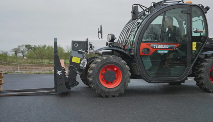 Bobcat TL25 60e electrische verreiker prototype Vangaever 09