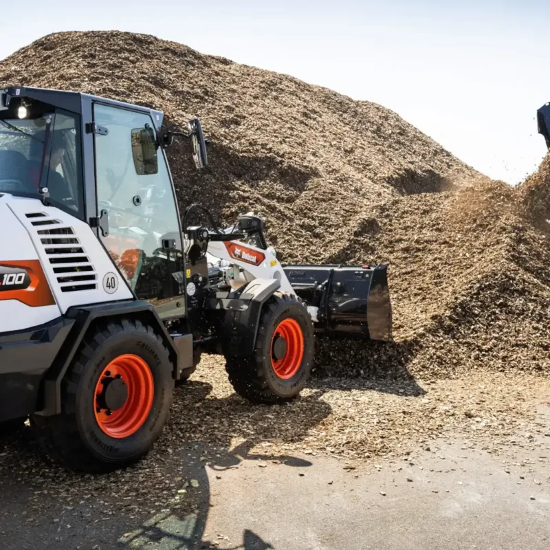 Bobcat L100 compacte wiellader Bobcat Vangaever 01