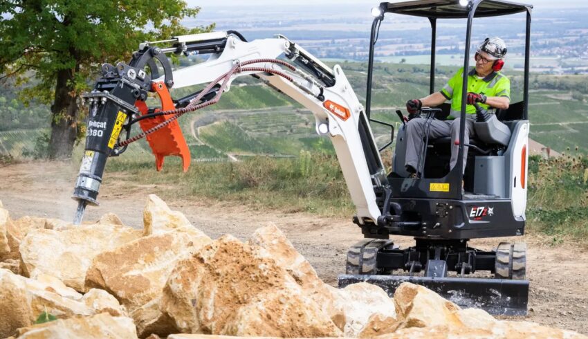 Bobcat E17 minigraver Bobcat Vangaever