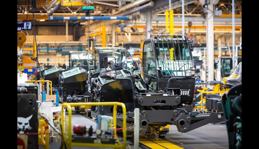 Bobcat verreiker fabriek Ponchâteau viert 60 jaar 04