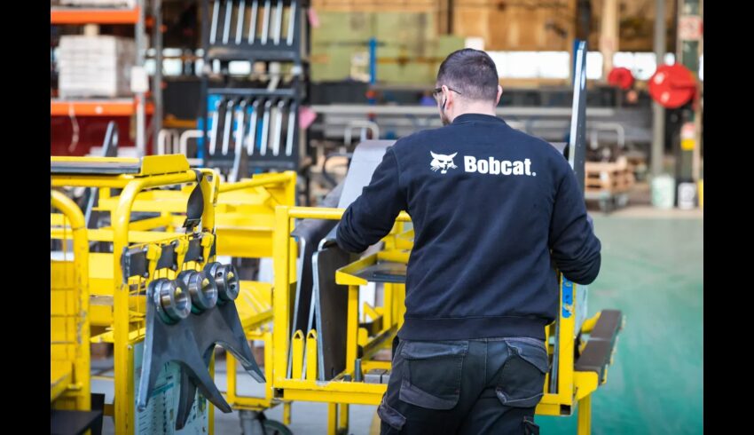 Bobcat verreiker fabriek Ponchâteau viert 60 jaar 06