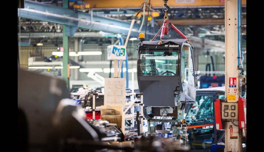 Bobcat verreiker fabriek Ponchâteau viert 60 jaar 09