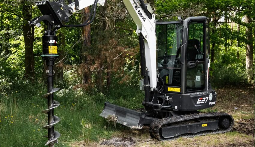 Grondboor bobcat vangaever 23