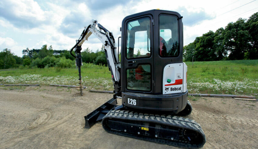 Grondboor graafmachine bobcat vangaever 02
