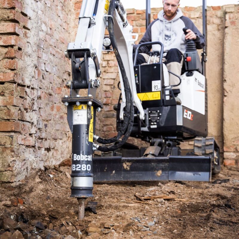 Bobcat E10z minigraver Bobcat Vangaever 03