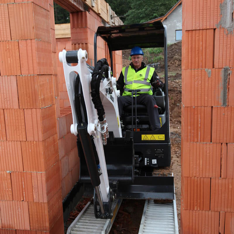 Bobcat E17 minigraver Bobcat Vangaever 02