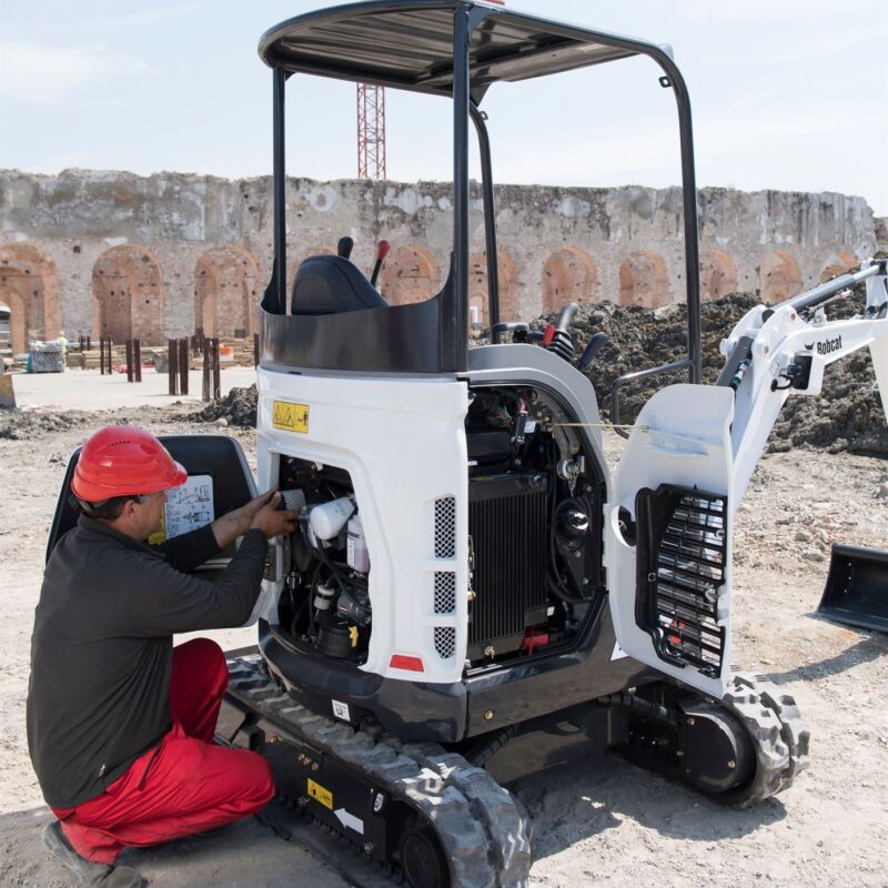 Bobcat E17z minigraver Bobcat Vangaever 05