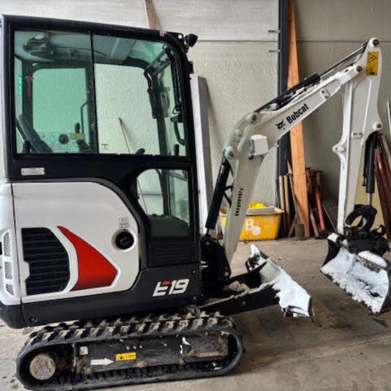 Bobcat E19 115uren 02