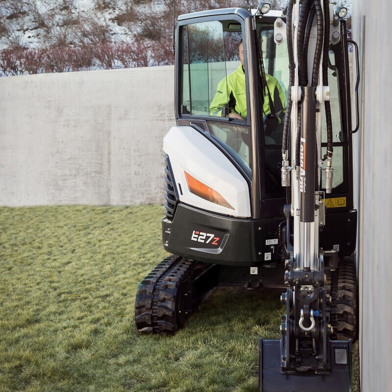 Bobcat E27z minigraver Bobcat Vangaever 03
