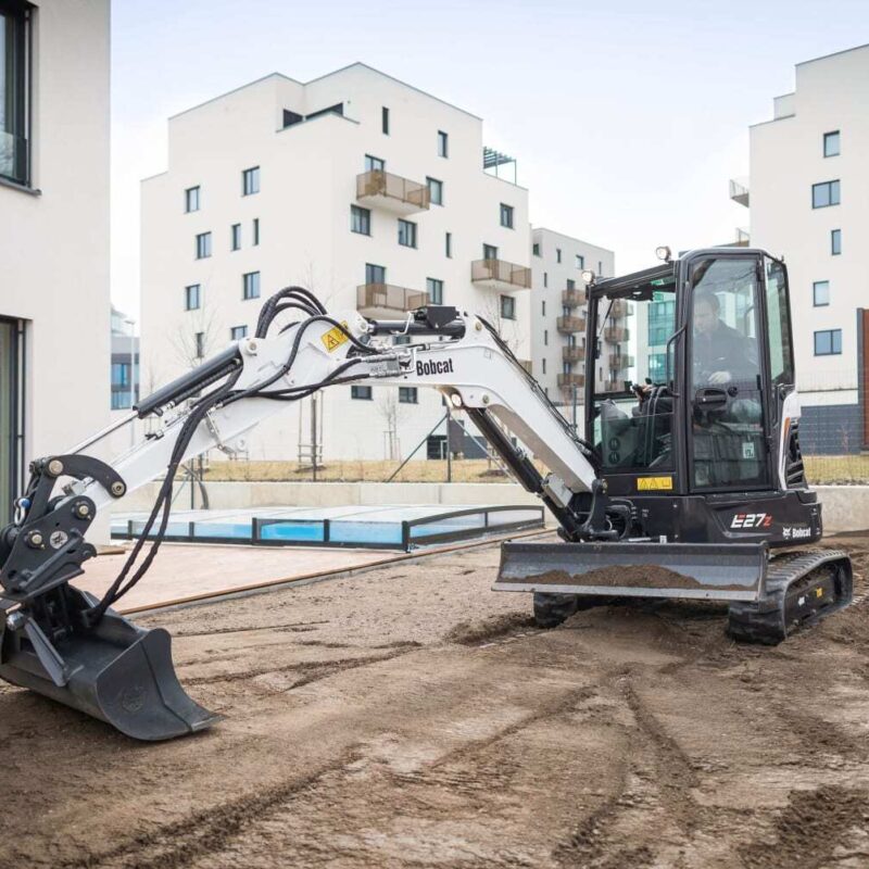 Bobcat E27z minigraver Bobcat Vangaever 06