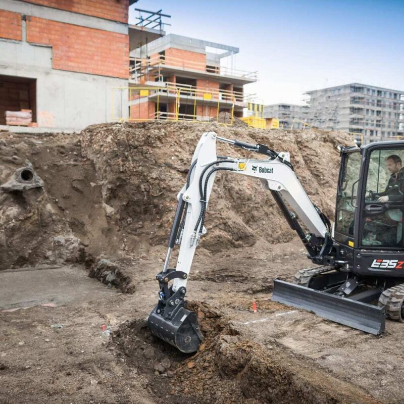 Bobcat E35z minigraver Bobcat Vangaever 02