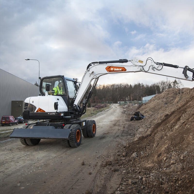 Bobcat E57w minigraver Bobcat Vangaever 03