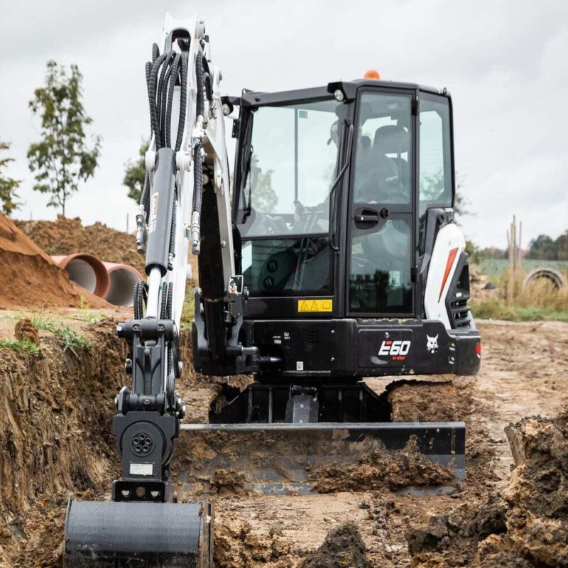 Bobcat E60 minigraver Bobcat Vangaever 03