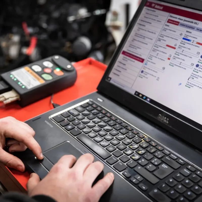 Een goede band bij Bobcat Vangaever service analyser