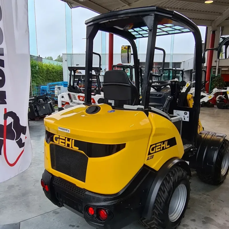 Gehl AL330 kniklader canopy Vangaever 2