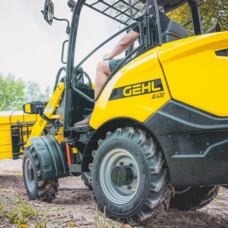 Gehl AL430 kniklader Vangaever 3