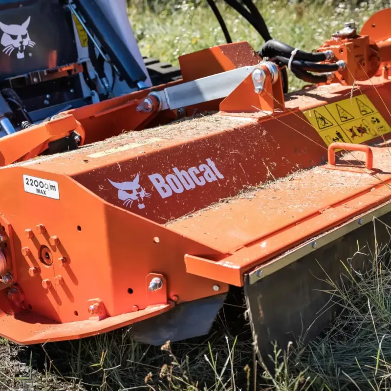 Klepelmaaier 02 Bobcat Vangaever