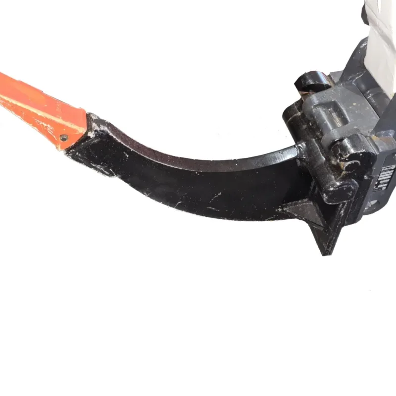 Ripper opbreektand 01 Bobcat Vangaever
