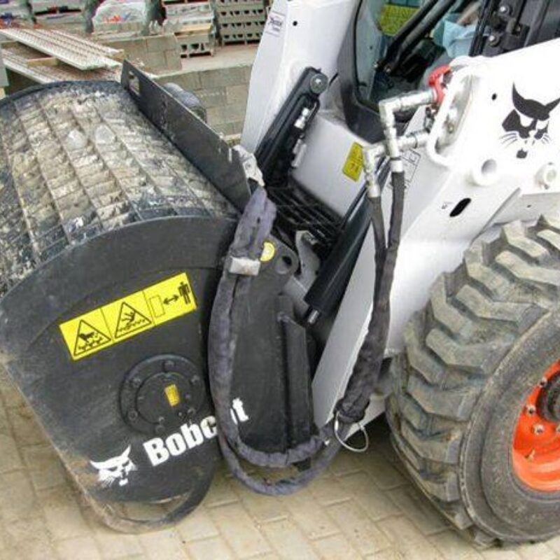 Betonmengbak bobcat vangaever 3