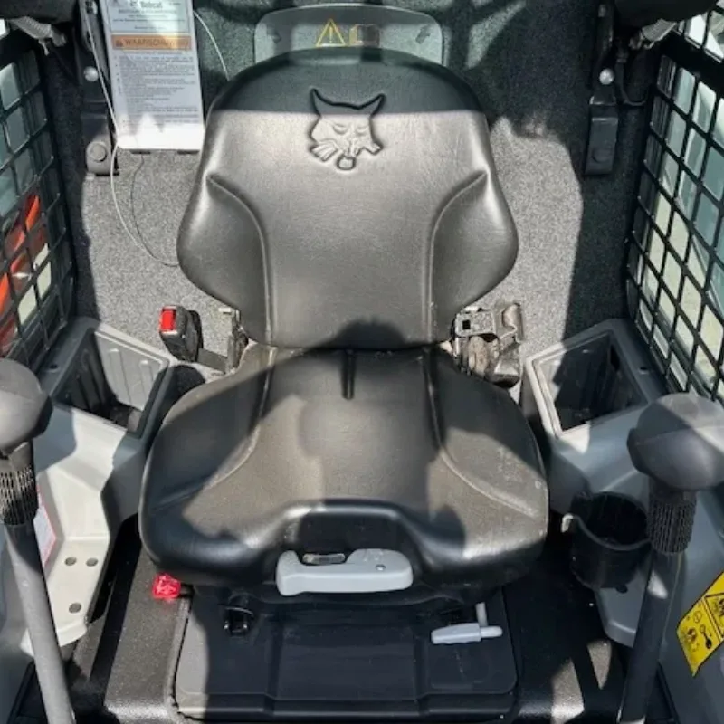 Demomachine Bobcat s450 bobcat vangaever 04