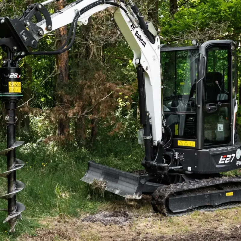 Grondboor bobcat vangaever 23