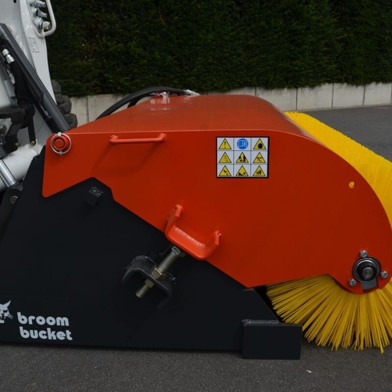 Veegborstel met opvangbak bobcat vangaever 1