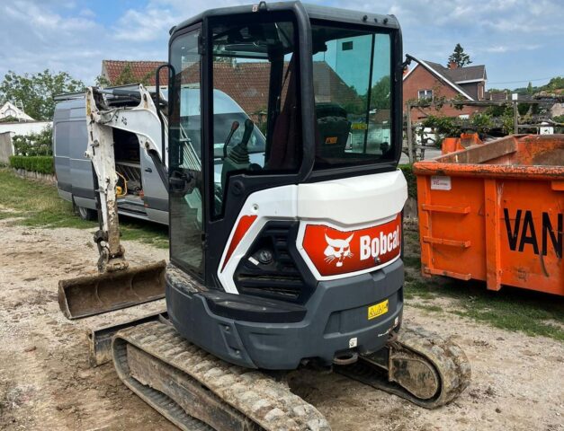 Bobcat E27z