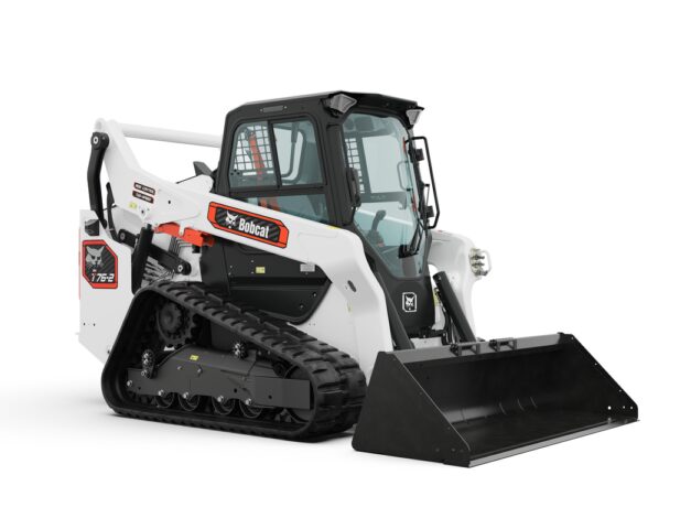 Bobcat T76 2 Front Right Quarter