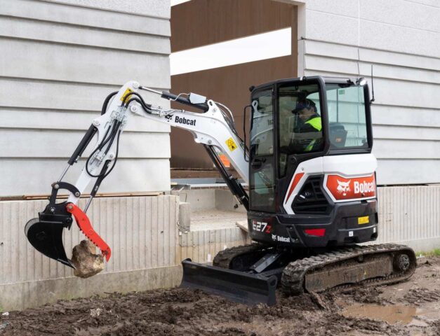 Bobcat E27z minigraver Bobcat Vangaever