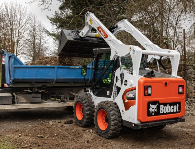 Bobcat s590 schranklader Bobcat Vangaever 3