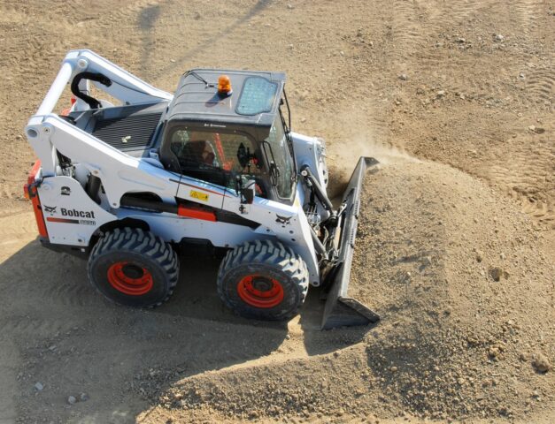 Bobcat s850 schranklader Bobcat Vangaever 3