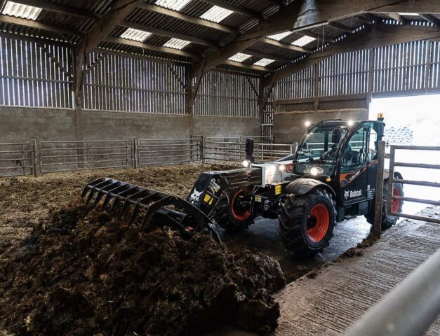 Bobcat verreiker voor de landbouw TL38 70 HF Bobcat Vangaever 01