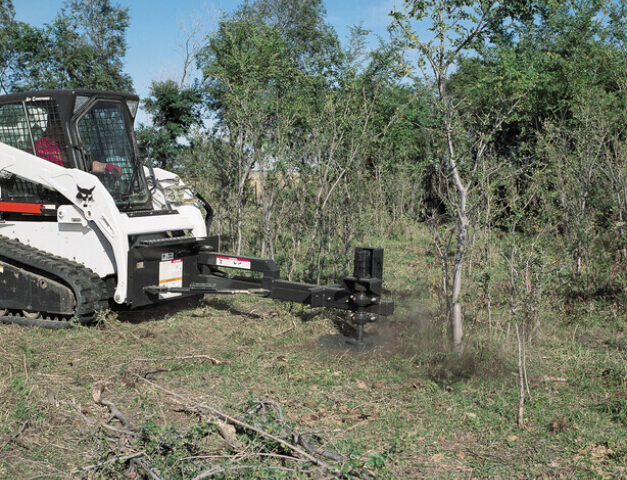 Bosmaaier met zaagblad bobcat vangaever 1