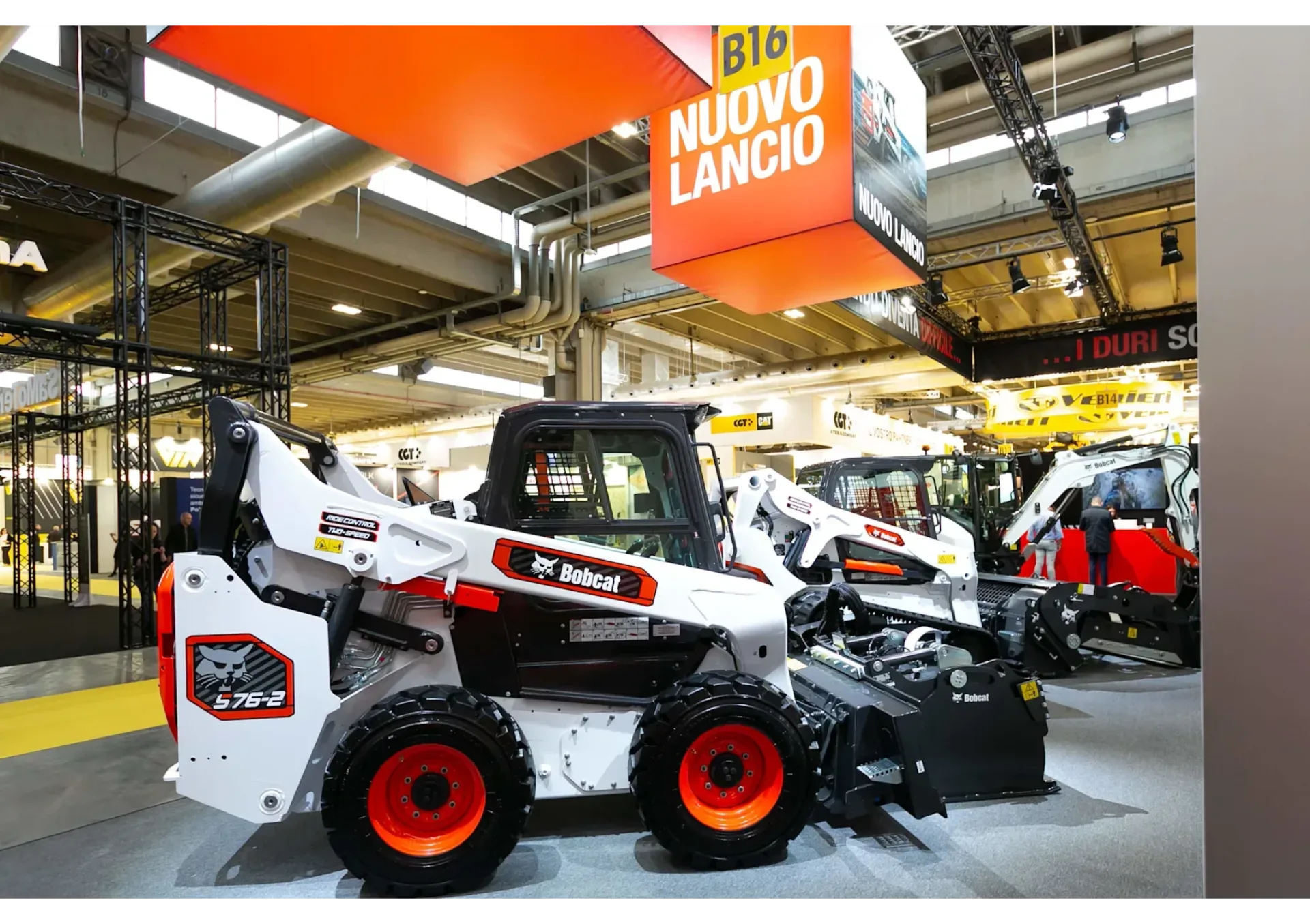 20260504 bobcat emea pr samoter stand 32 1