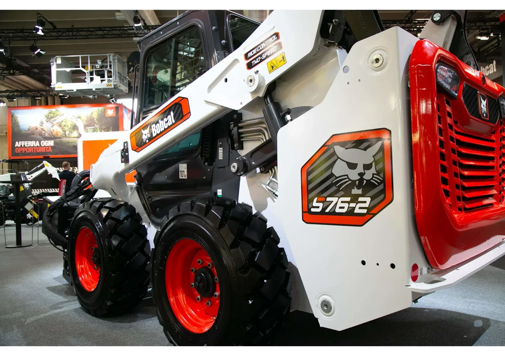 20260504 bobcat emea pr samoter stand 81 1