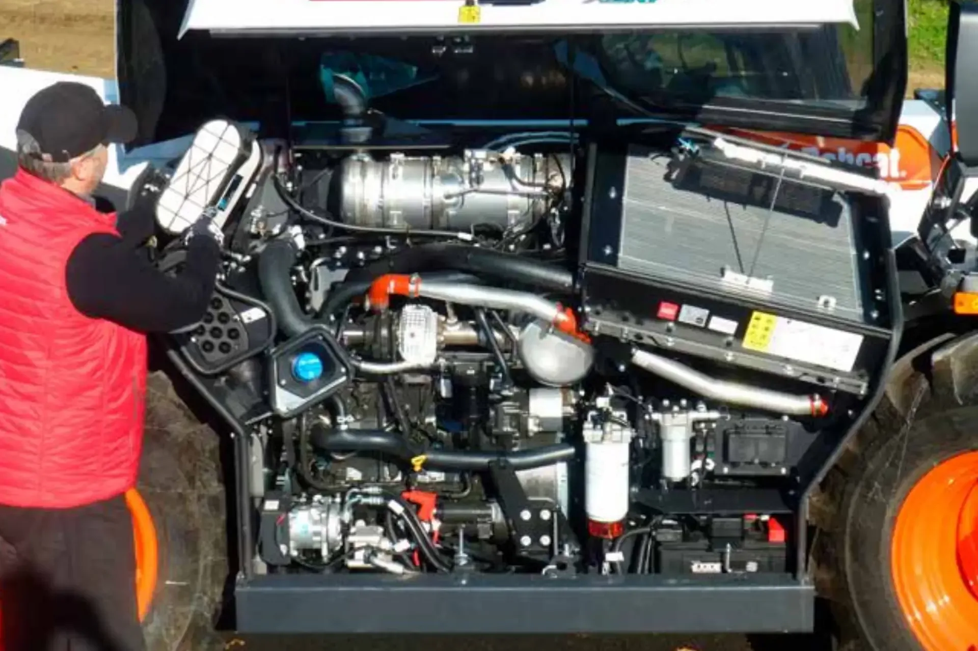 Bobcat motor verreiker bobcat vangaever