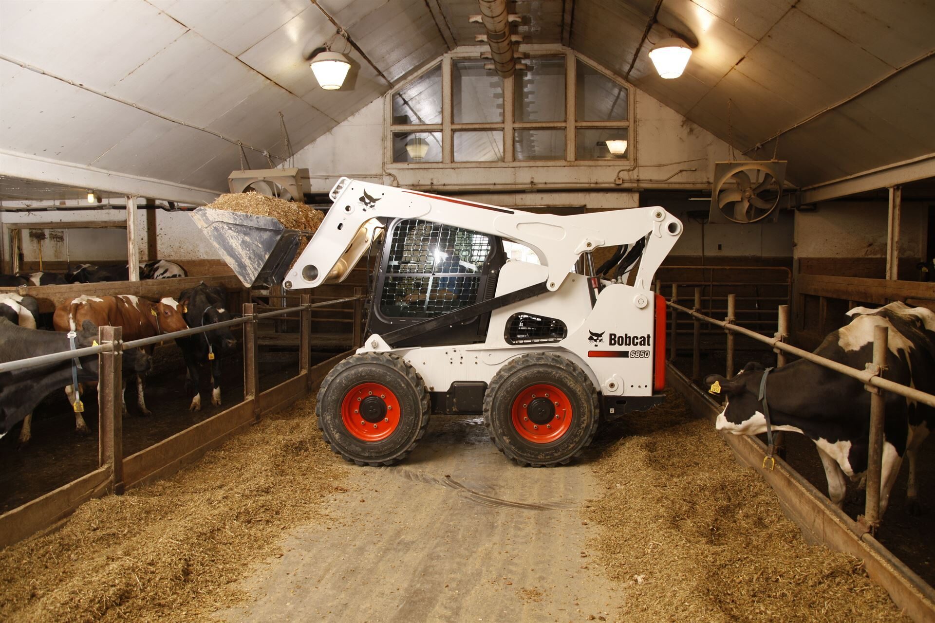 Bobcat s850 schranklader Bobcat Vangaever 7