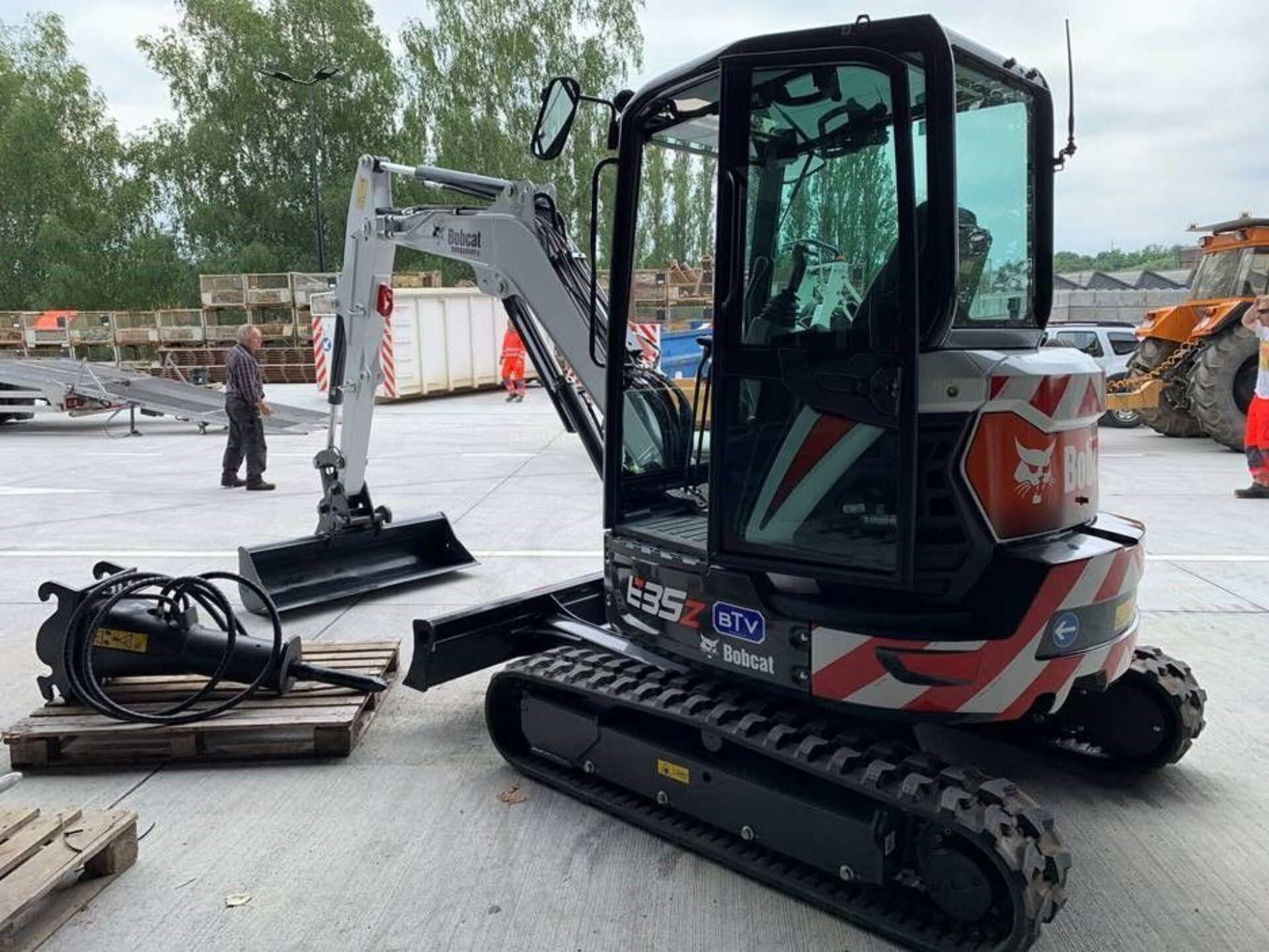 Bobcat e35z stad halle bobcat vangaever sint pieters leeuw 02