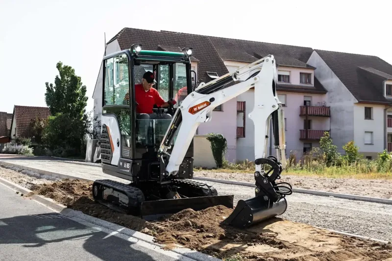 Bobcat E16 R2 graafmachine Vangaever Bobcat 02
