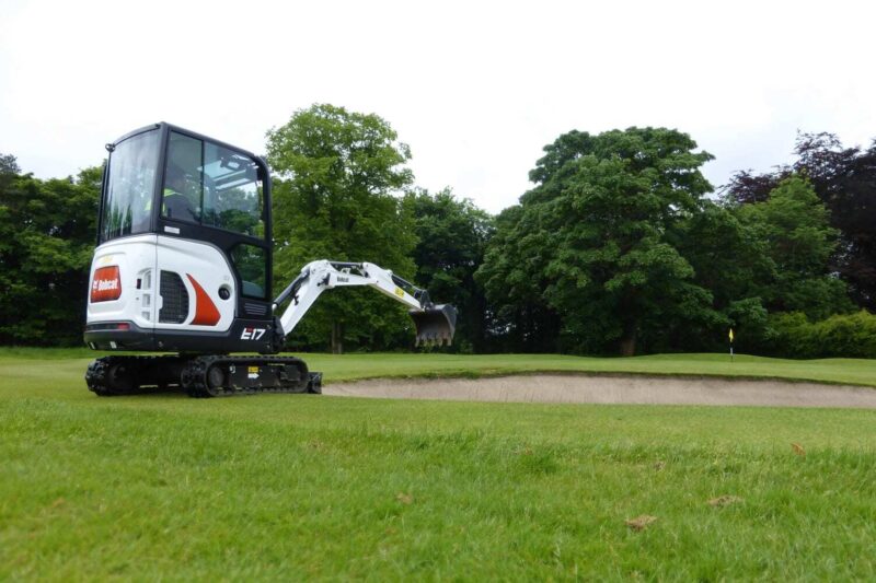 Bobcat E17 minigraver Bobcat Vangaever 01
