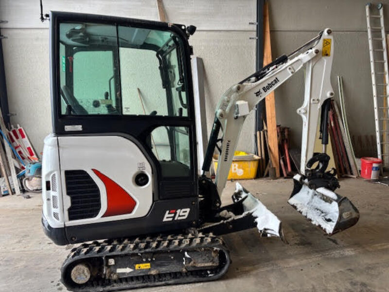 Bobcat E19 115uren 02