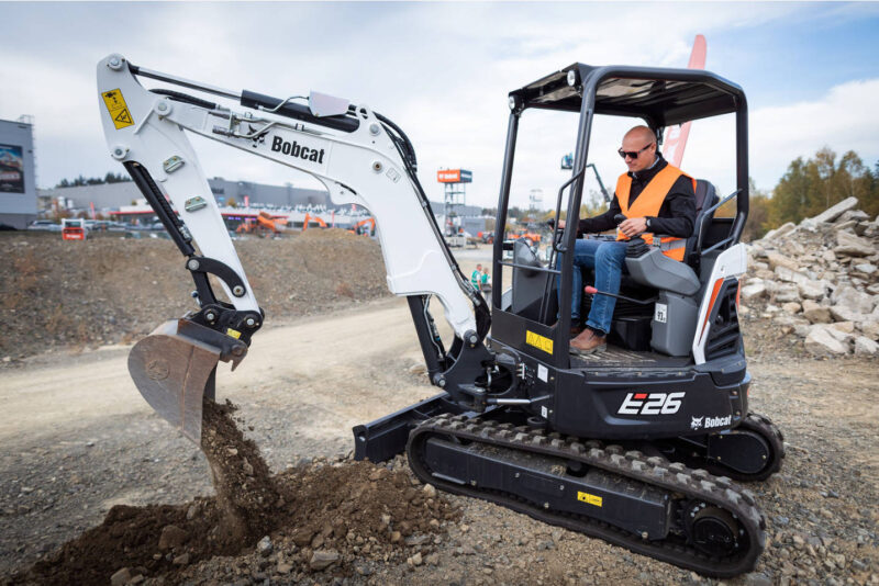 Bobcat E26 minigraver Bobcat Vangaever