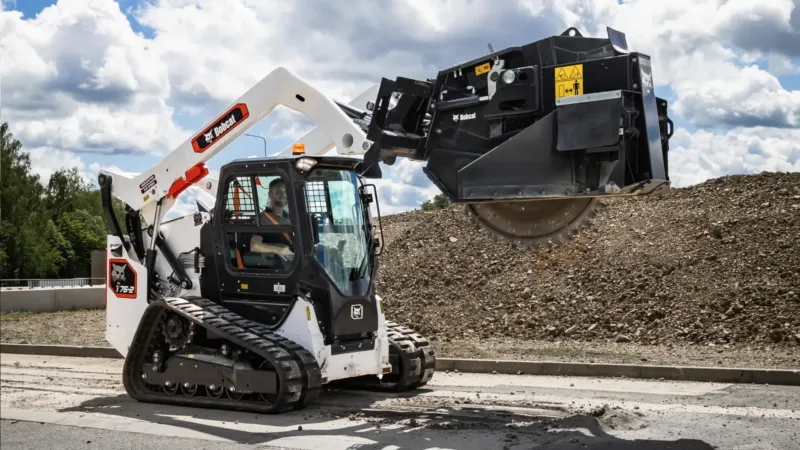 Bobcat T76 2 Bobcat Vangaever 01