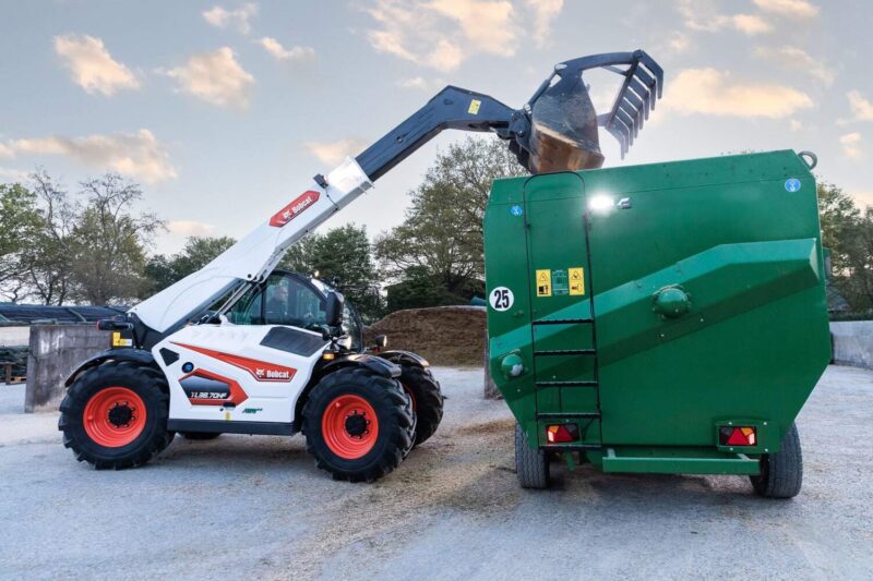 Bobcat verreiker voor de landbouw TL38 70 HF Bobcat Vangaever