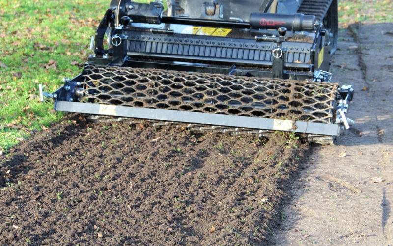 Grondvoorbereider lader bobcat vangaever 3